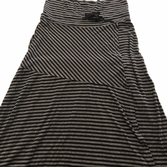 Athleta Dresses & Skirts - Athleta Black and Grey Stripped Midi Skirt M Tall